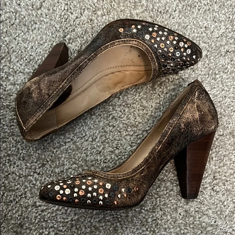 Frye Regina Studded Pump - Picture 3 of 6